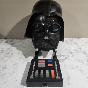 Star Wars Darth Vader Mask Helmet Electronic Makes Vader Sounds & FX Hasbro 2005